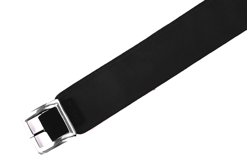 Matt black women's calf bracelets, to wear over boots. Profile view - Florence KOOIJMAN